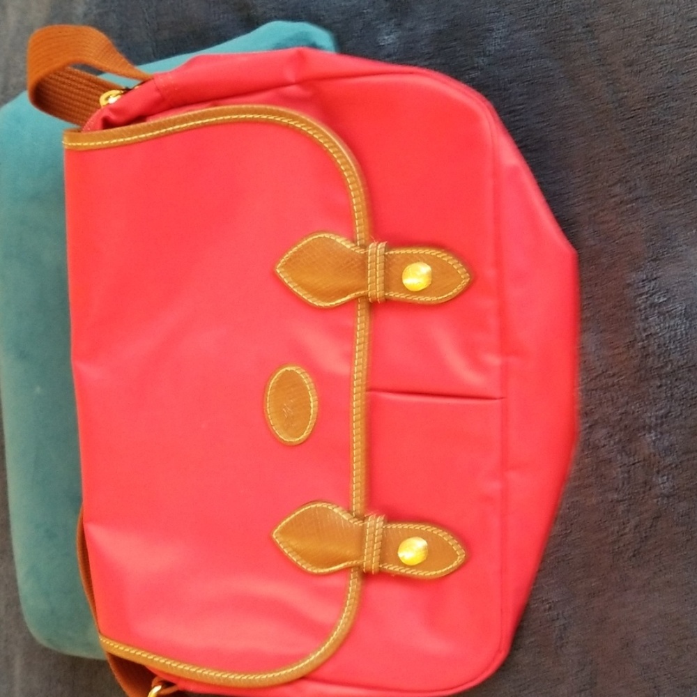 Longchamp messenger bag, pristine condition